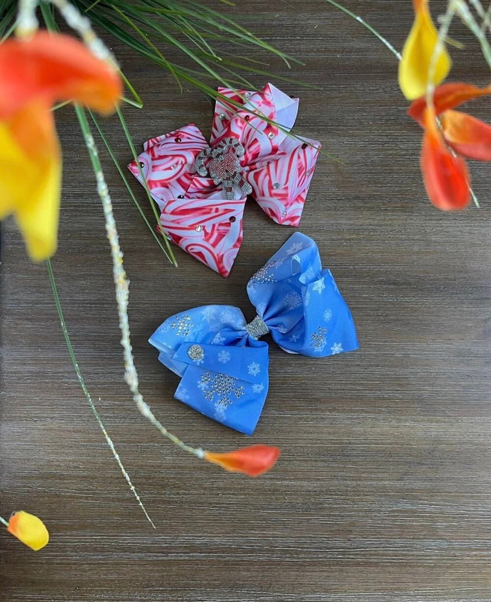Set of 2 very lovely Christmas hair bows